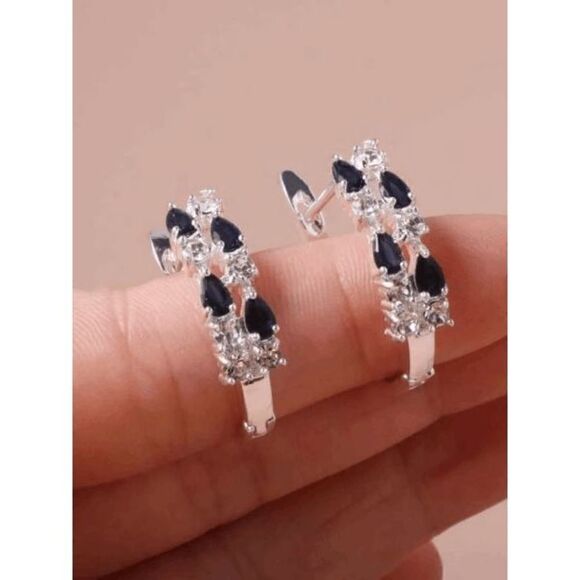 WHITE GOLD SAPPHIRE DIAMOND EARRINGS - Picture 3 of 6